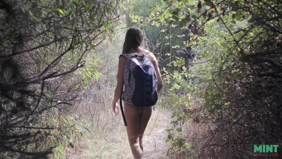 Talia Mint Naked Hike