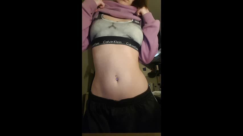Skarlet Luvya Sexy Snapchat Strip Tease Show