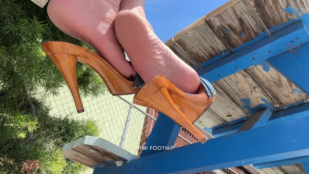 Mimi Footnip - Dangling In Kiara High Heel Mules