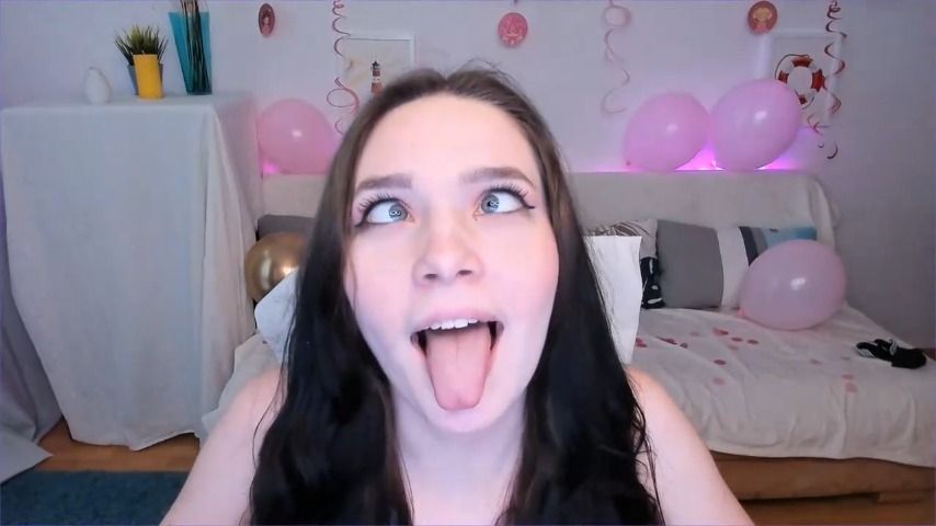 Ahegao with crossed eyes