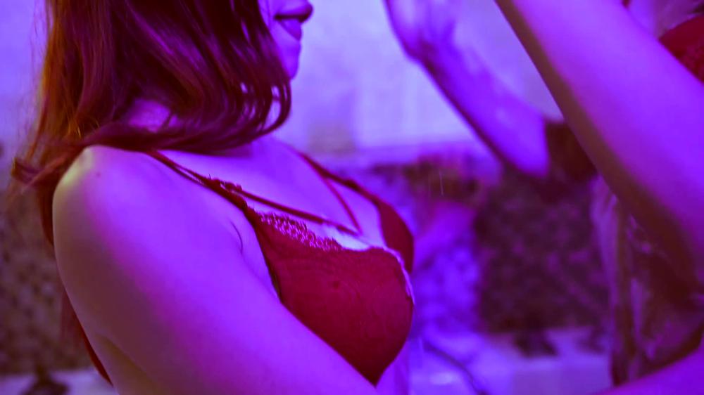 Hot Promo In Shower Room