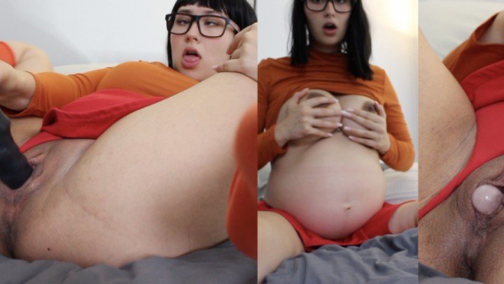 Alexia Preggo Velma Impregnated By Monster Dick