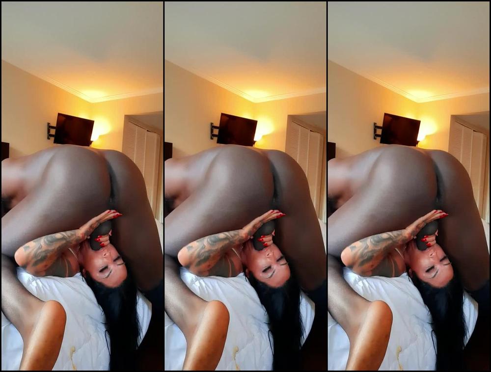 Monicasanthiagoxxx A Big Black Dick Deep In My Throat