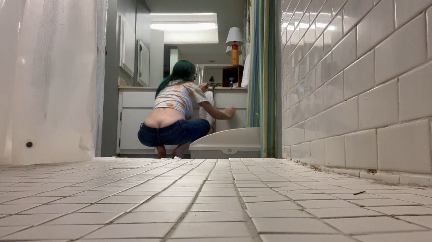 Buttcrack - June 24, 2022