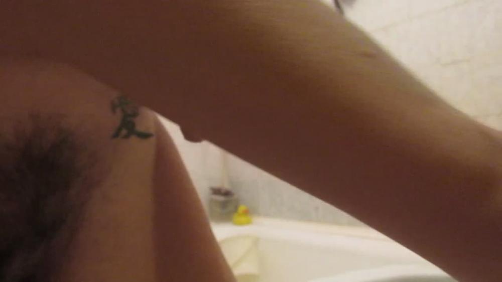Cuteblonde666 Cutting My Pussy Hair To Gift It Away