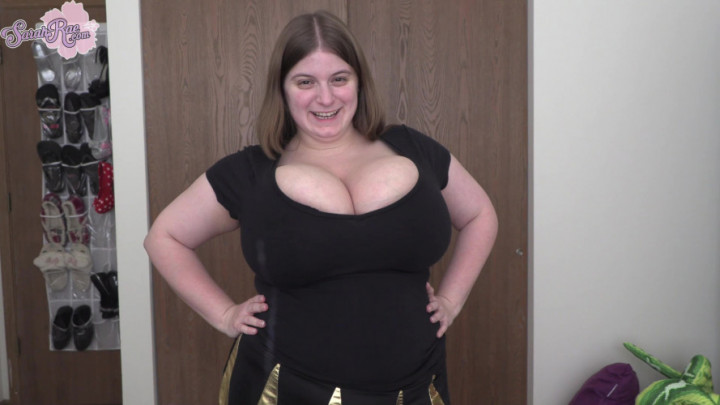 BBW Cheerleader Overcomes Fat Shaming