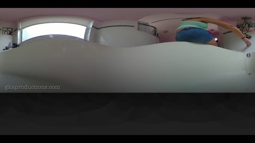 VR360* Shrunk In Your Sister's Bath