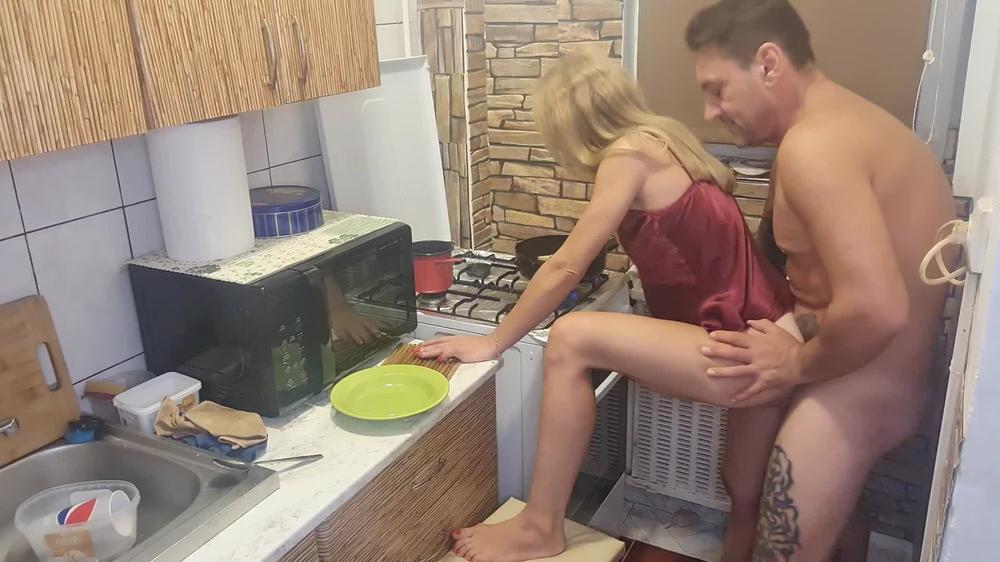 Kinkyporncpl Ignore You While U Fuck Me Cum On Food
