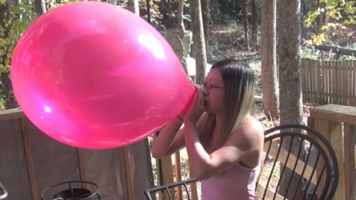 Little Mina Red Unique 16" B2p Outdoor - Feb 20, 2019