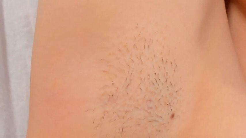 teen shows her hairy armpits - Jan 23, 2023