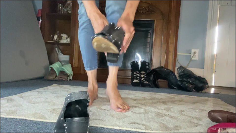 Queenmothersoles Vote Custom Shoe Info