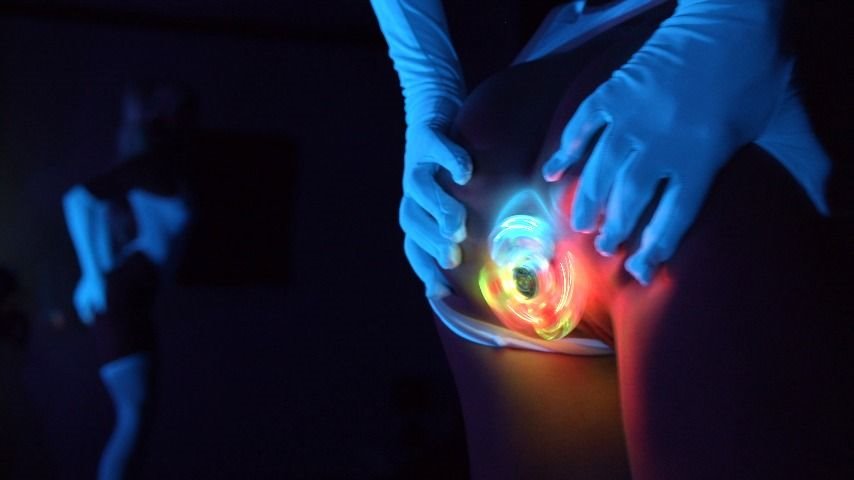Scarlet Chase Glowing Neon Babe Teases Your Cock Pmv