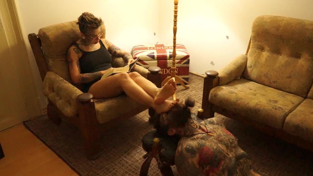 Gymbabe All I Need Is My Book And Your Face