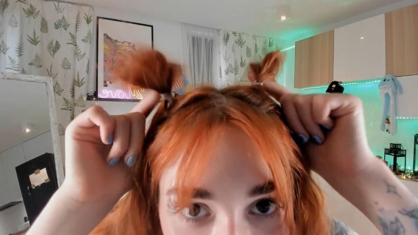 Short Pig tails Shaking +eye contact - May 24, 2023