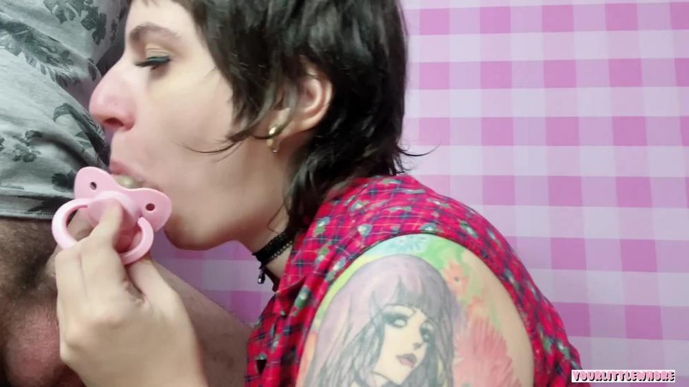 Cuckold Pacifier Lover Boyfriend