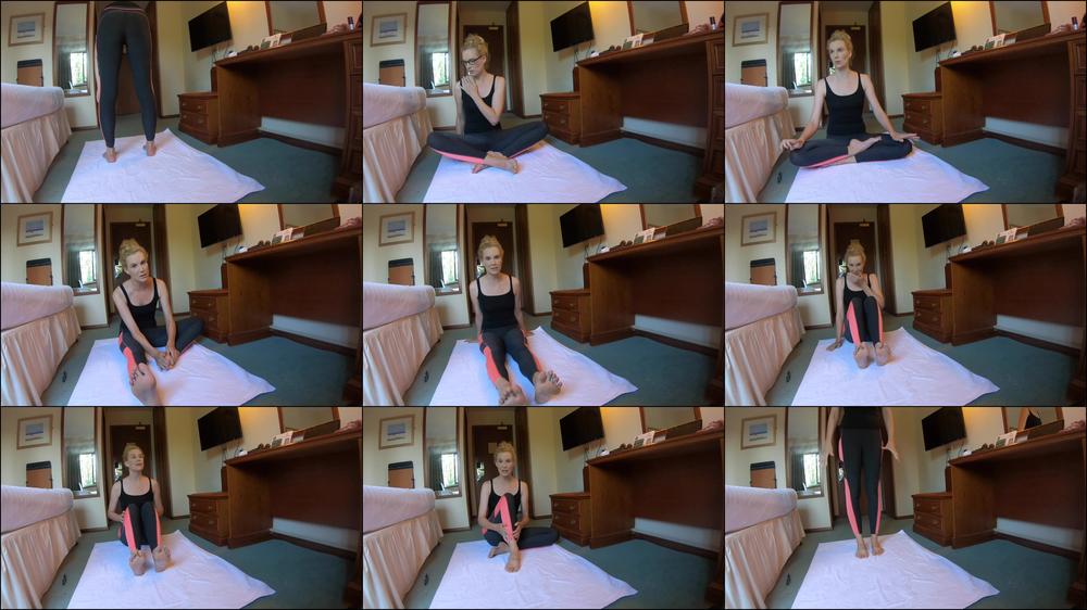 Ariel Anderssen Yoga Instructor Turns Into Werewolf