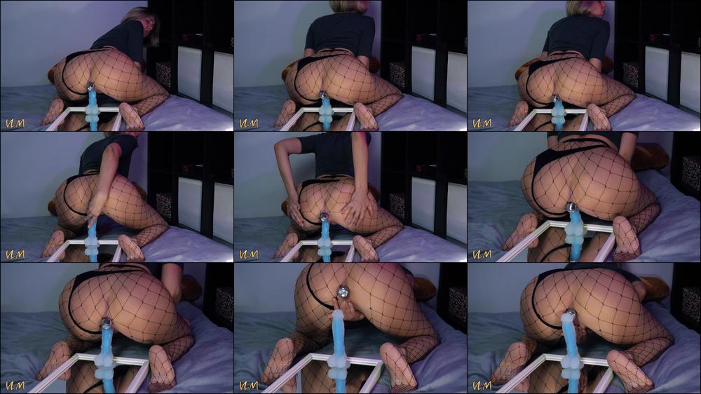 Girl with huge anal plug riding on dildo - Sep 15, 2020