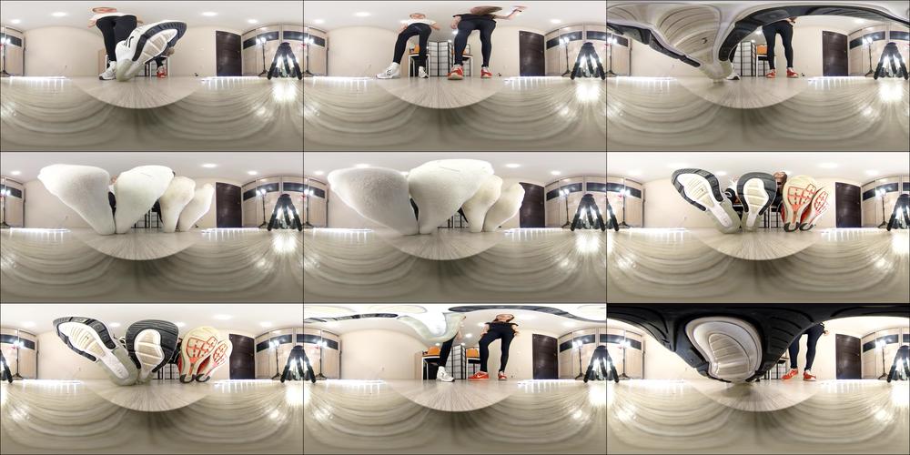 Under Giantess Soles - Polly & Olivia - Reduced Gossip Girl Vr 360 4K
