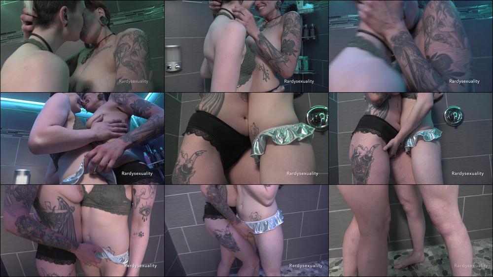Girls Pissing There Panties