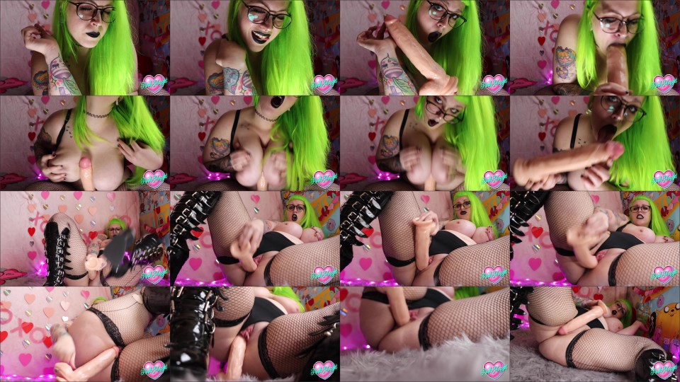 Pinkmaggit Goth Girlfriend Fucks 12 Inch Dildo