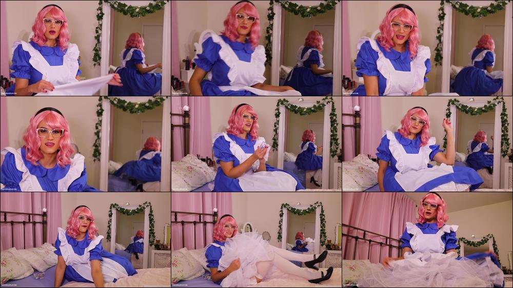 Alice Cosplay leads to Magical Shrinking - March 29, 2020