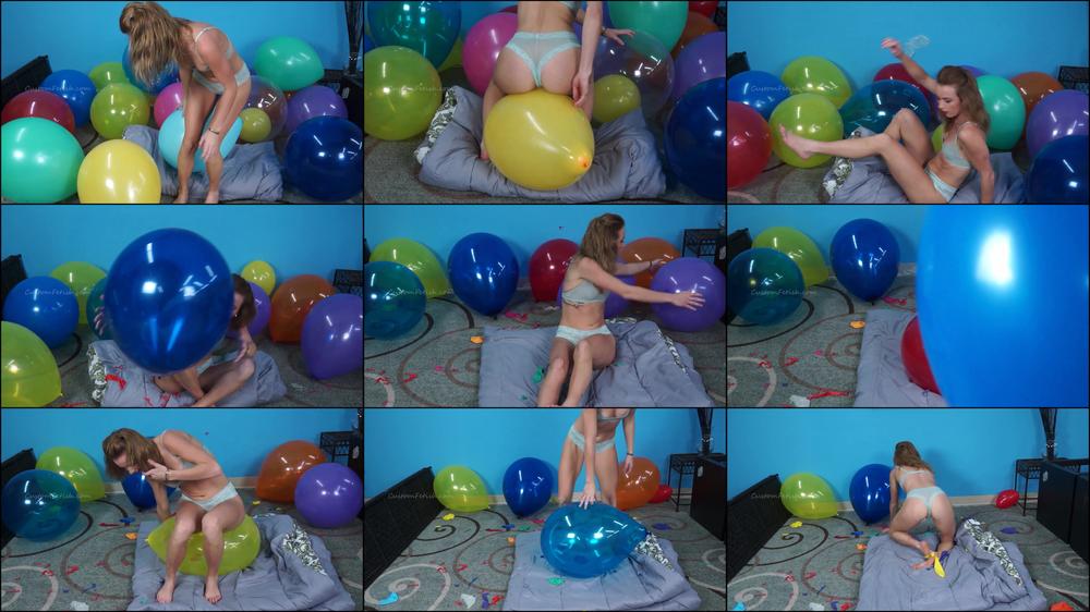 Amber's 17" Sit to Pop