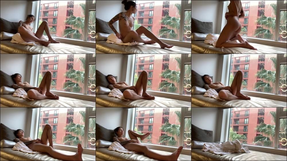 Charlottemae - Window Masturbation - Manyvids