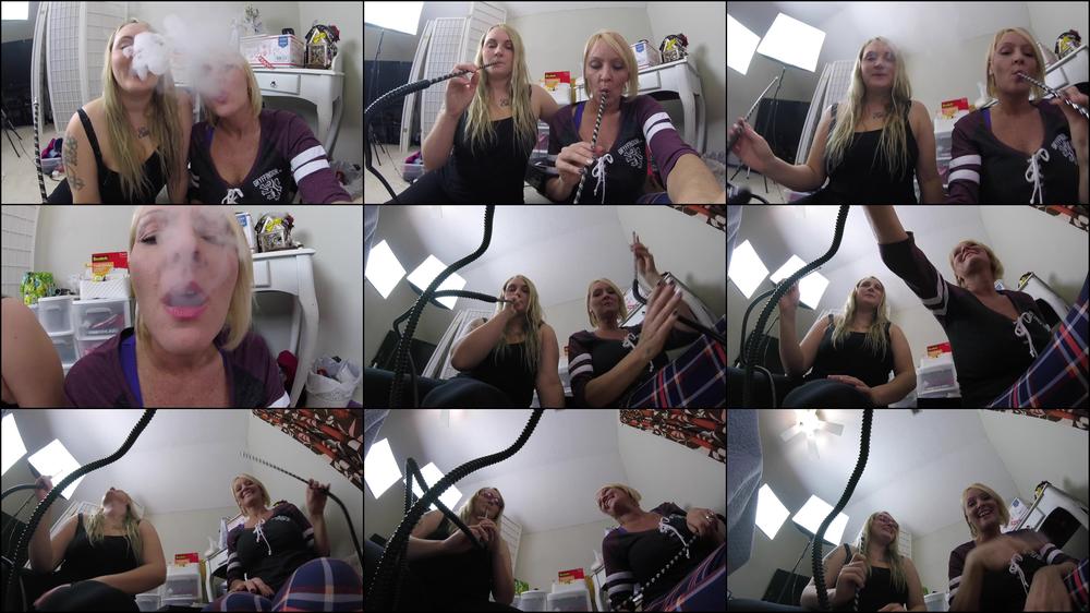 Buddahsplayground Smoking With Kamilla