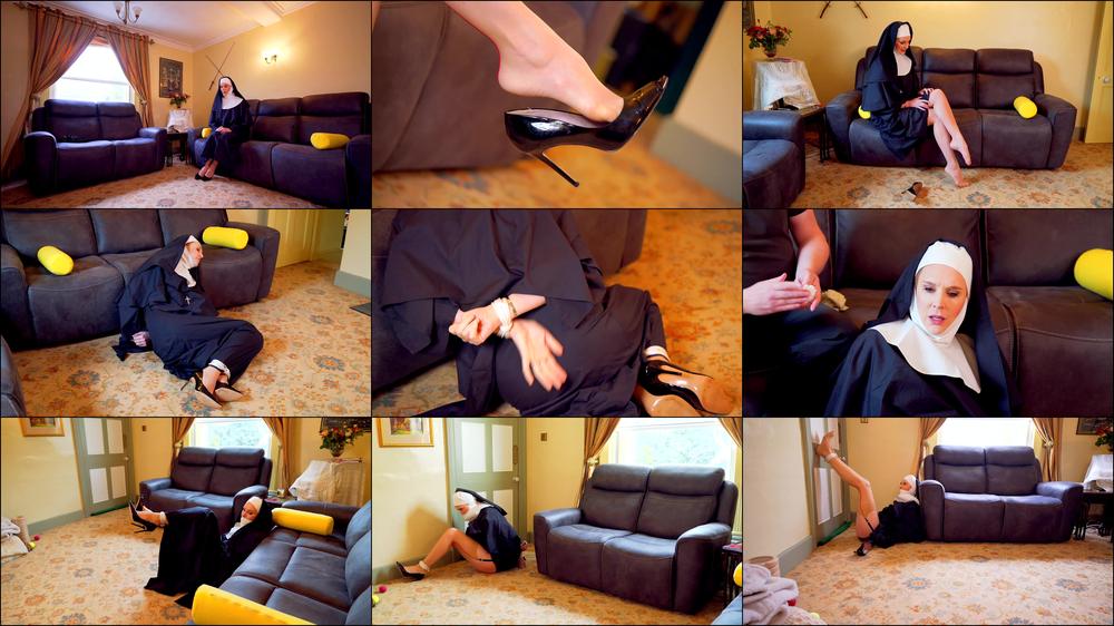 Ariel Anderssen Stockinged Nun Snatched