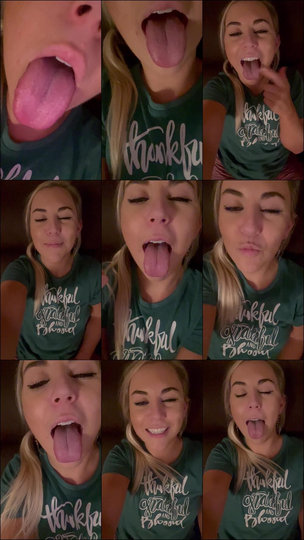 BEGGING FOR YOUR CUM please please please cum on my FACE