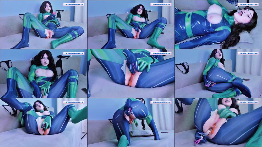 Shego received a vibrator as a gift from Doctor Drakken
