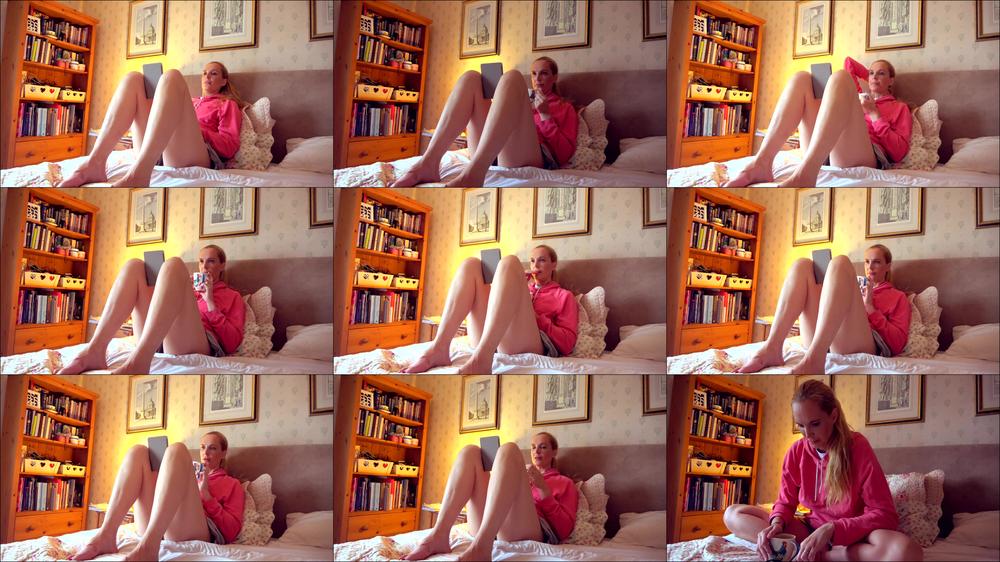Ariel Anderssen Barefoot Reading Ignore