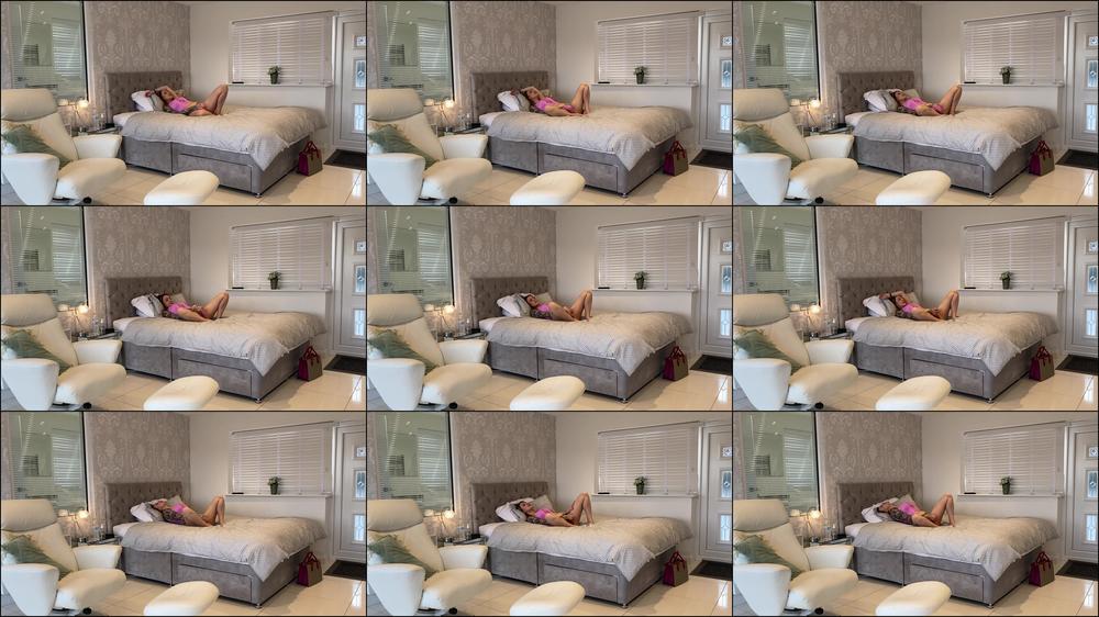 Sexy Orgasm in Lingerie in my Hotel