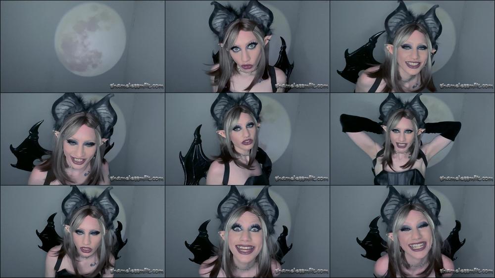 VAMPIRE SUCCUBUS BAT CREEPY STARE JOI
