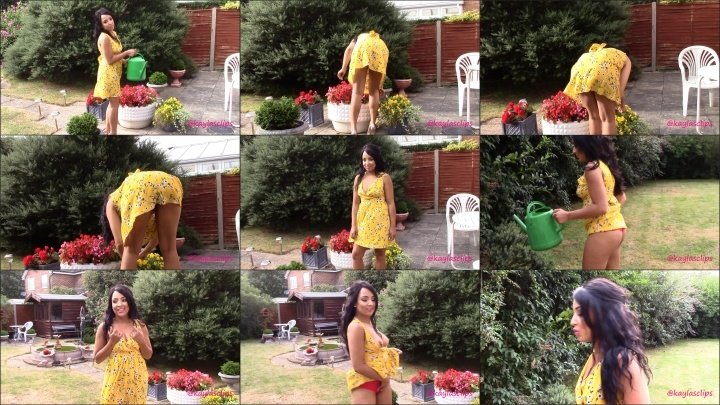 Kaylalouise Perving On Kayla Gardening Pantywatch