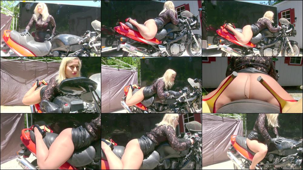 Galas Rev Bike in Leather & Heels 5 hd - Mar 8, 2021