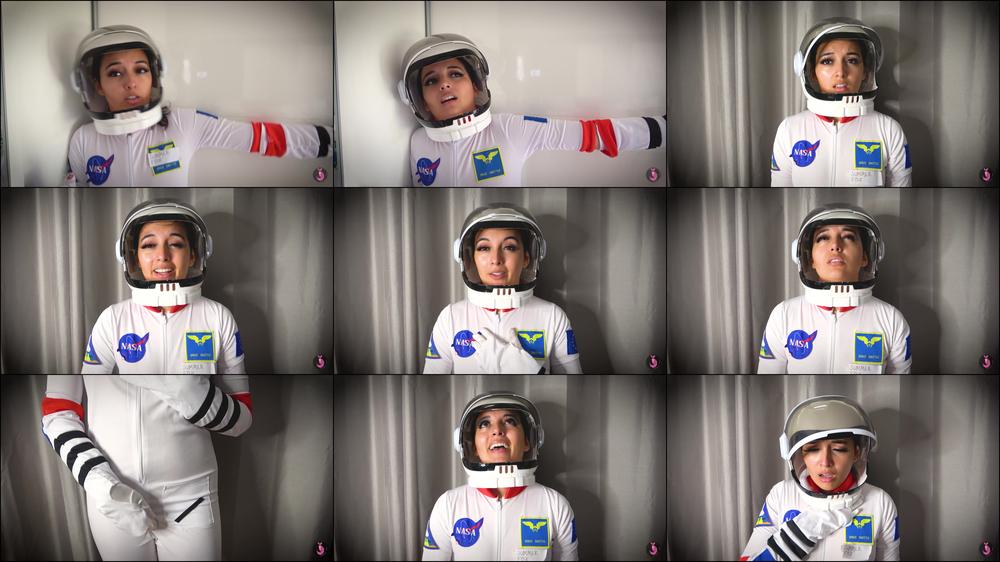 Airlock Ejects Astronaut-She Masturbates