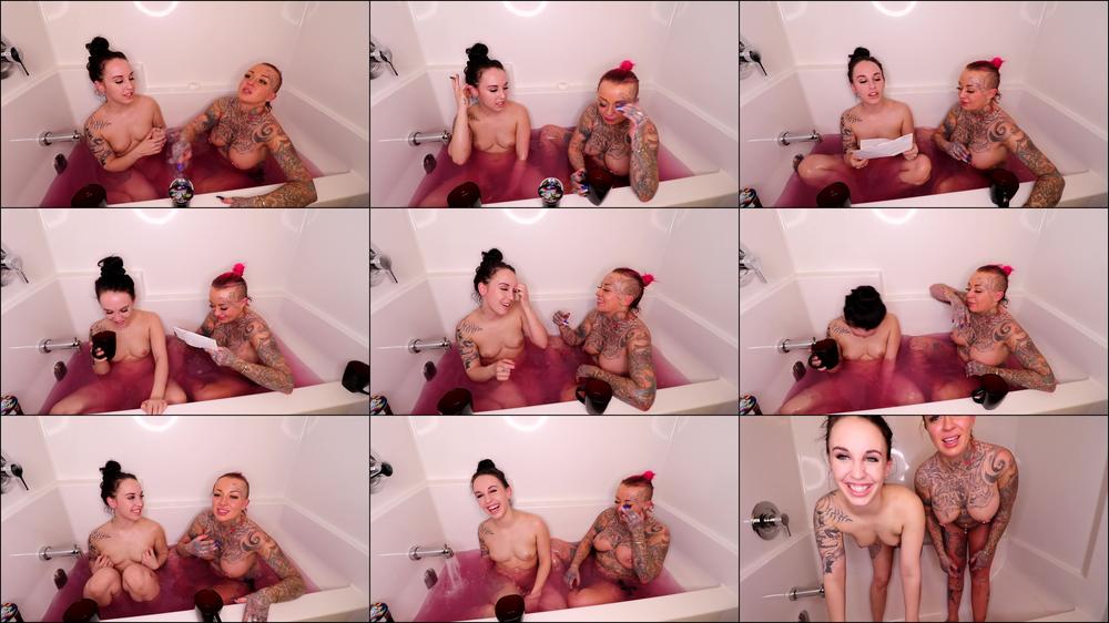 2 Girls naked in the Bathtub - March 23, 2020