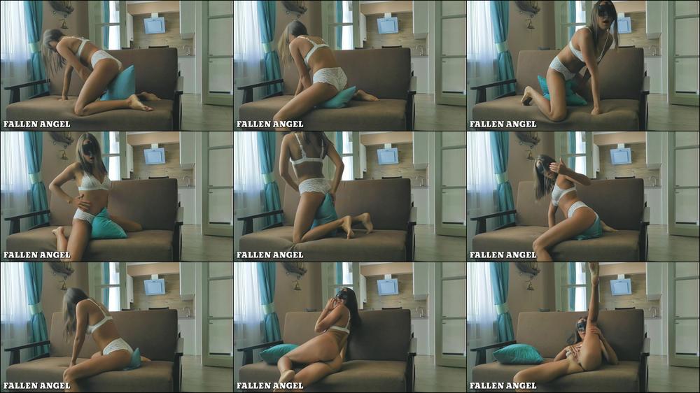 Honey Luna Hot Pussy Ride On The Pillow
