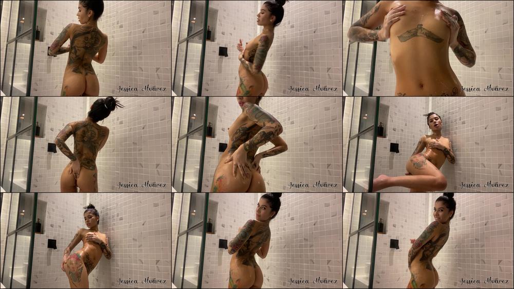 Jessica's in the shower getting naughty