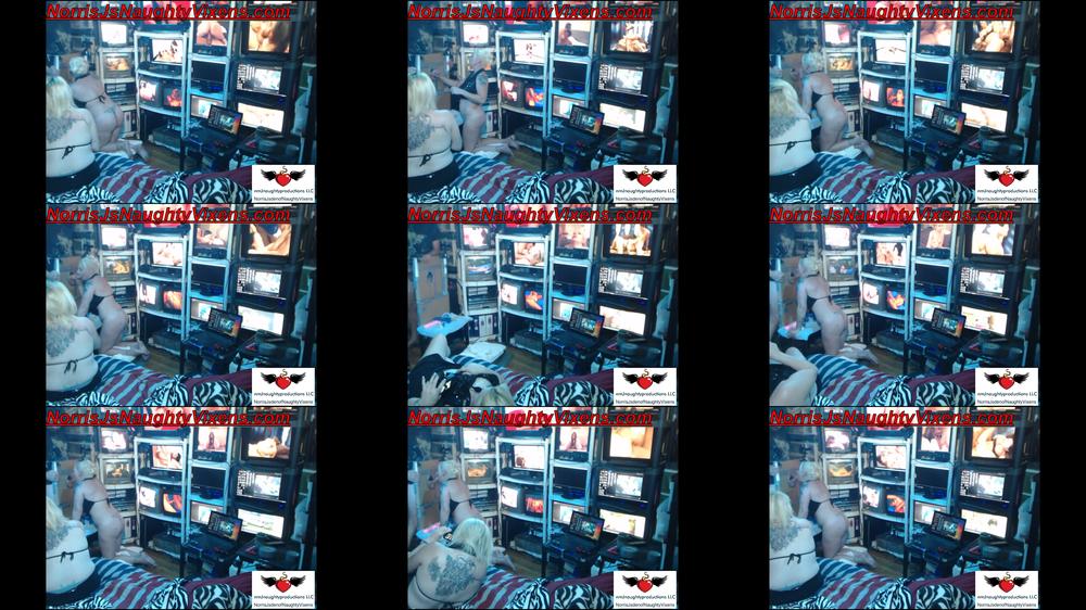 Adult theater spycam of Sareena & Jade