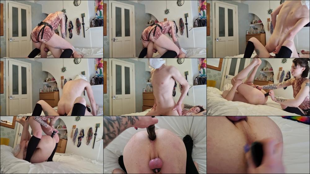 Pegging her Boyfriend