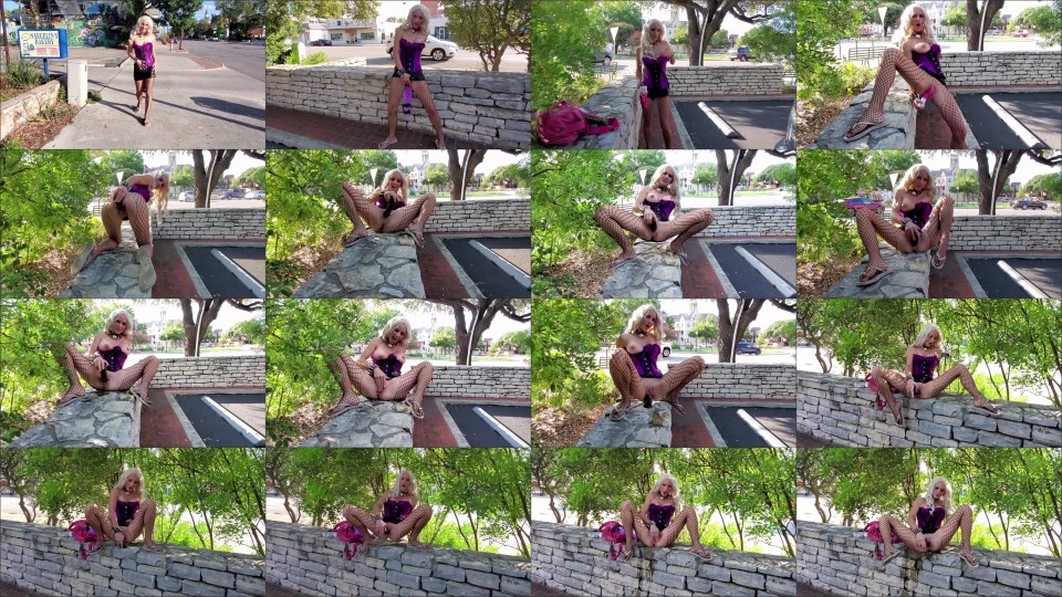 Hope In Public_Extreme-Public-Masturbation
