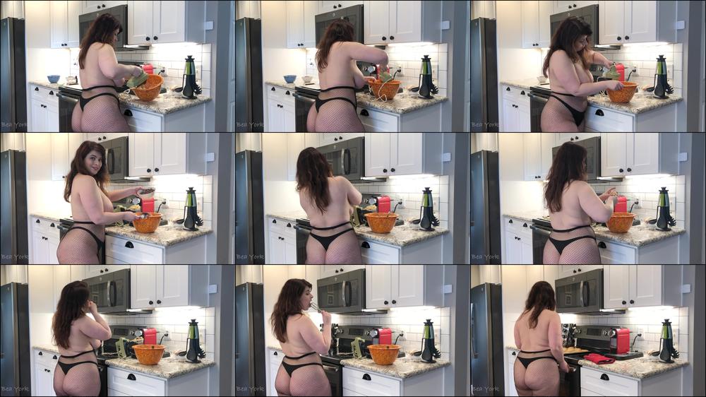 Baking Cookies with Bea - April 29, 2019