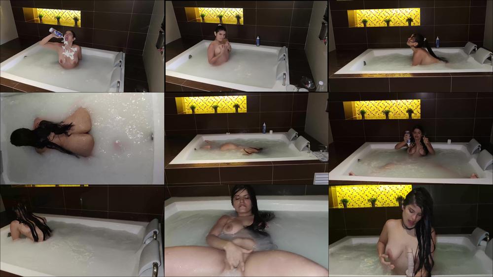 A warm milk shower in my jacuzzi - January 16, 2022