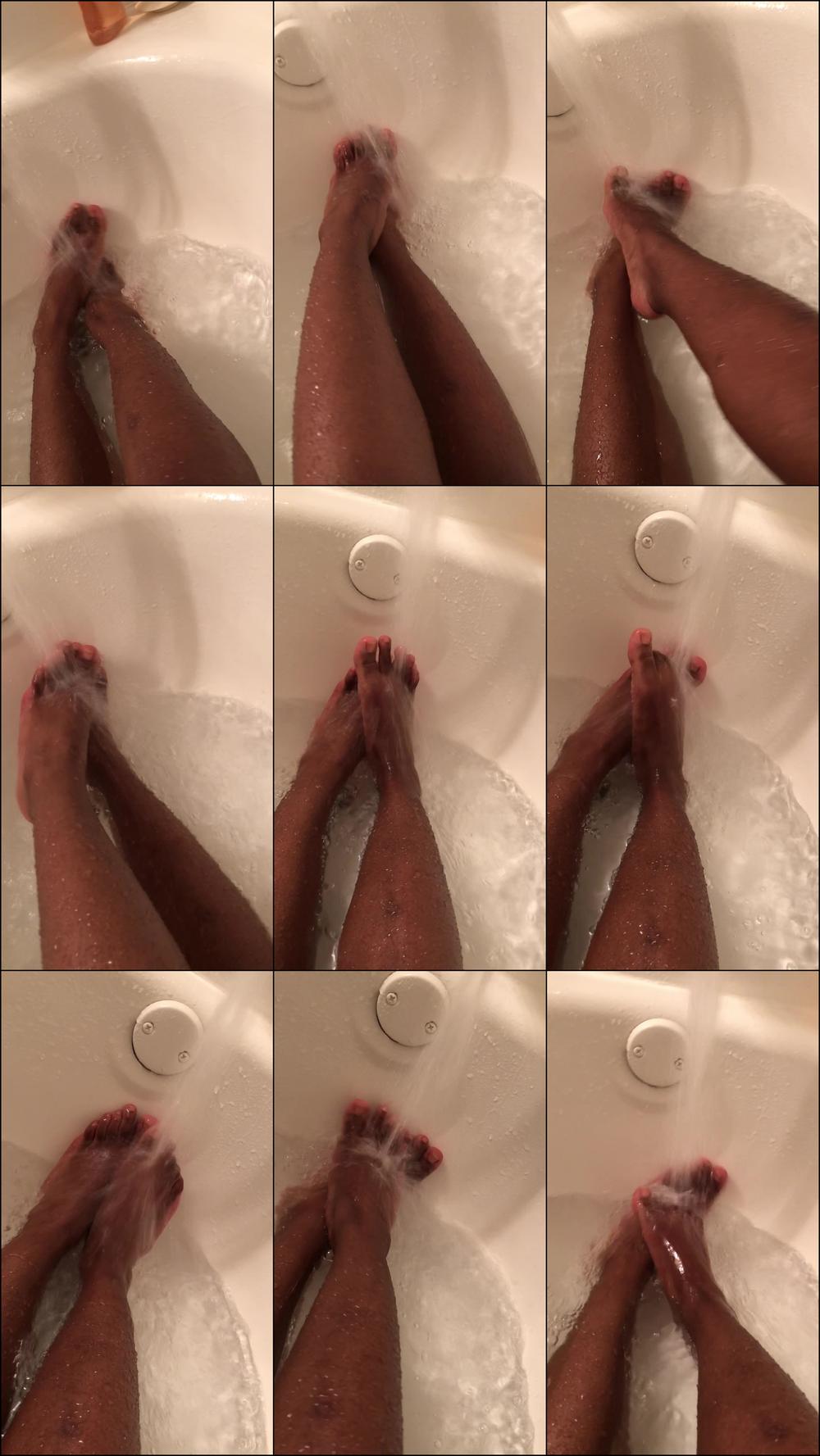 Feet Play