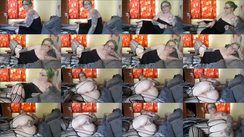 Tattooedmilfymama Custom Room Mate Anal Playtime