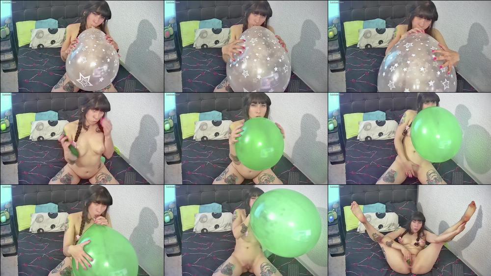 GOOD GIRL BLOWING TWO BIG BALLOONS FOR U - July 11, 2021