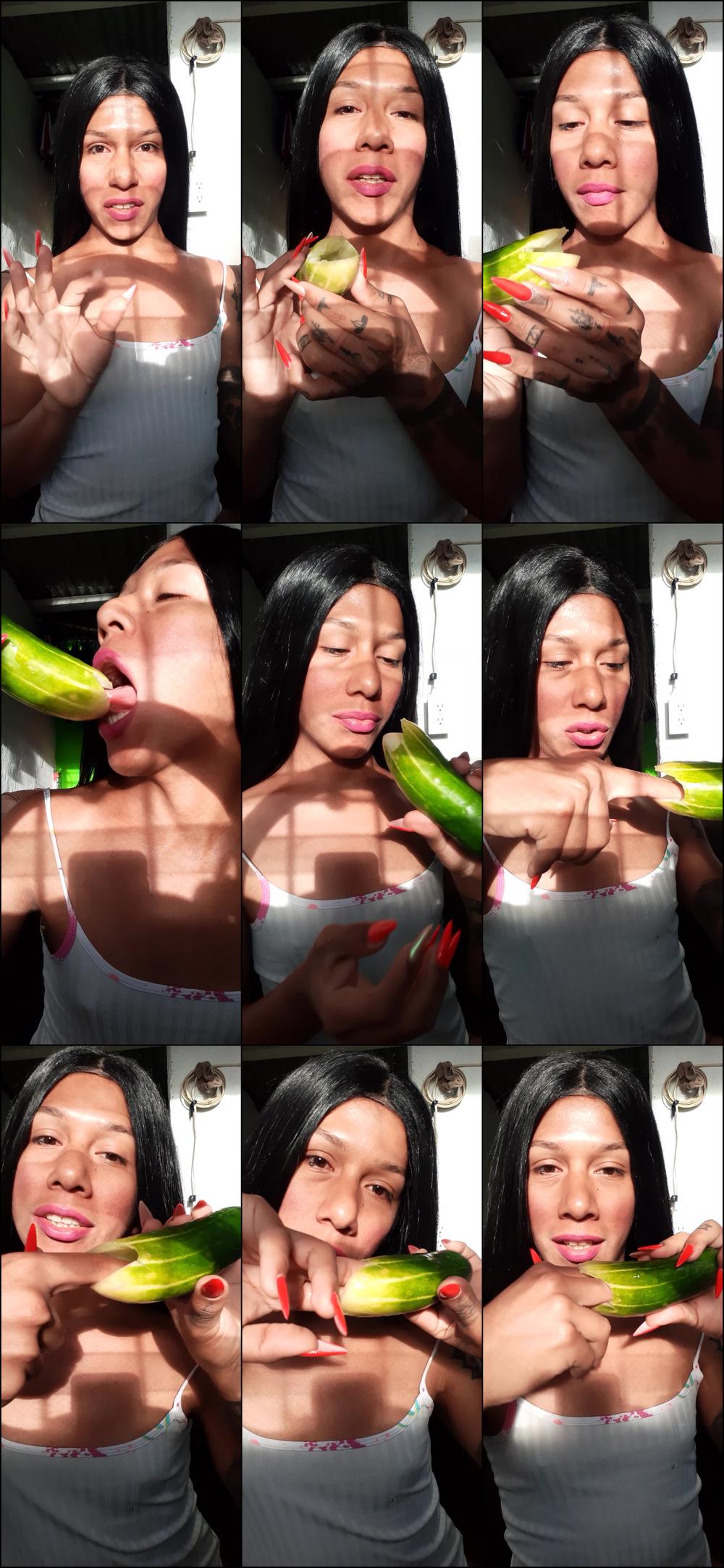 Oral sex to the cucumber before fucking