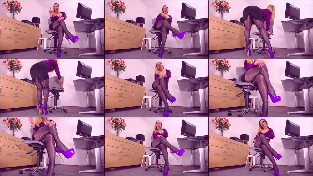 Goon, gooning 4 legs in seamed pantyhose like a big loser